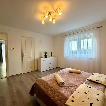 Διαμέρισμα Harsona Vendeghaz *