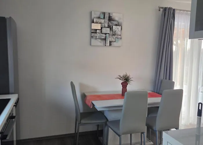 Harsona Vendeghaz アパート デブレツェン